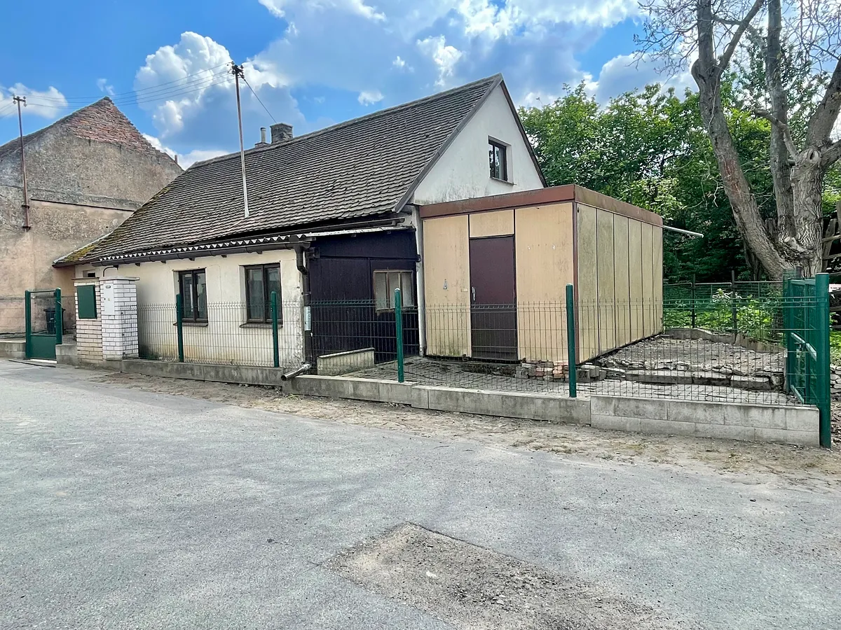 Prodej výrobní haly, prostoru 136 m²
